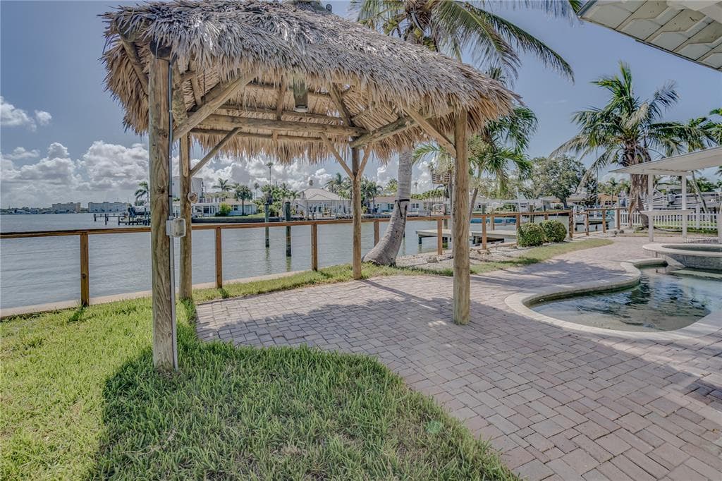 16029 REDINGTON DRIVE photo 7