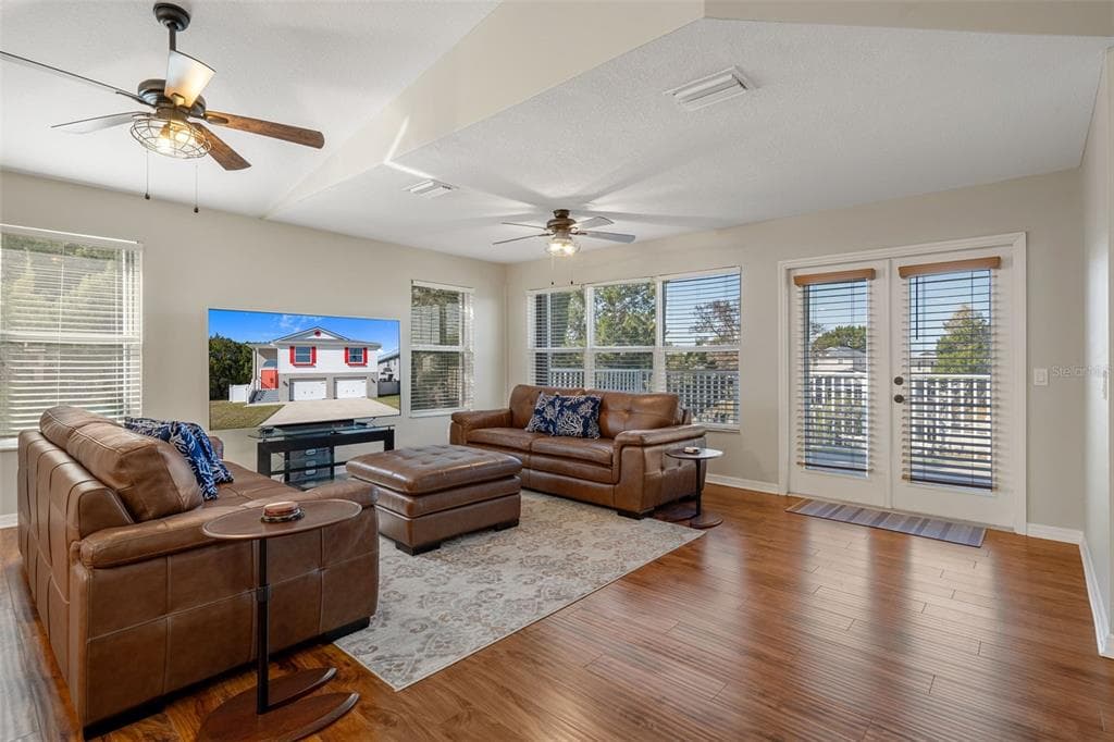 3209 ROSE ARBOR DRIVE photo 18