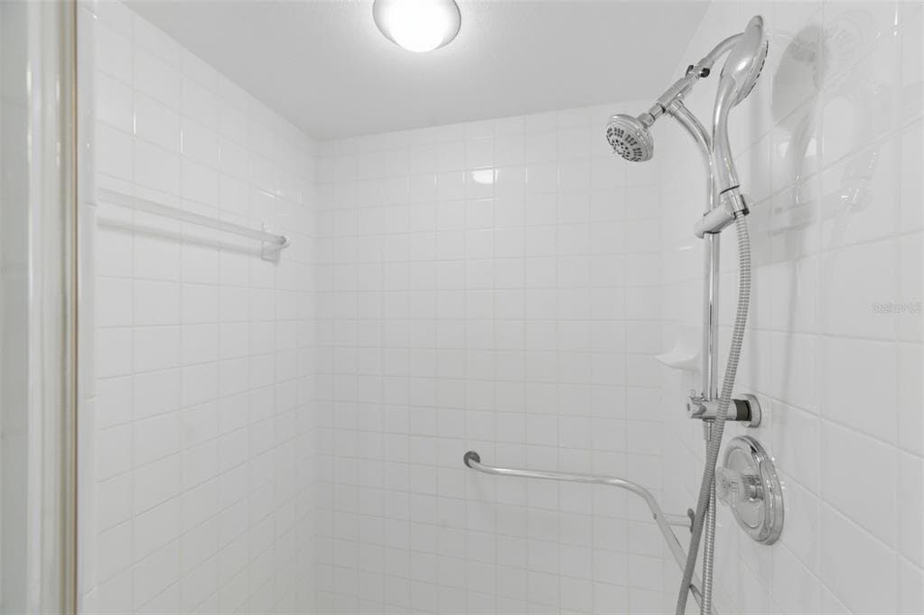 1200 COUNTRY CLUB DRIVE 1404 photo 20