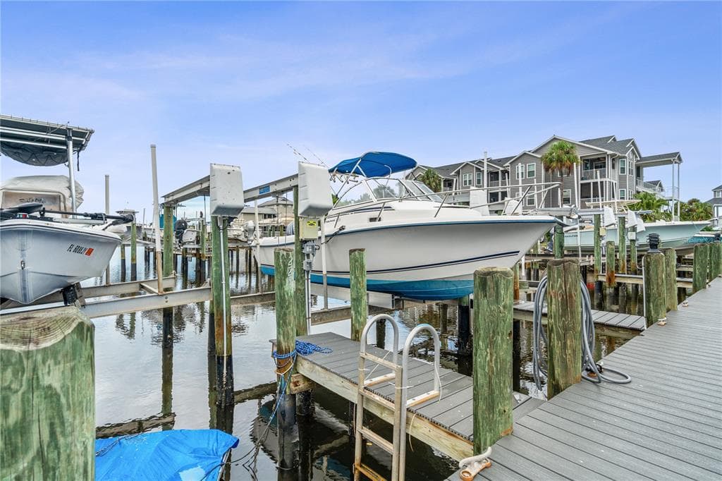 5722 BISCAYNE COURT 308 photo 23