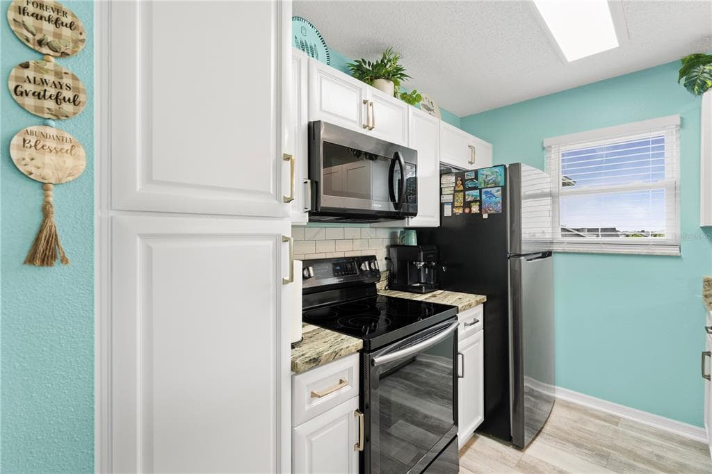 5722 BISCAYNE COURT 308 photo 7