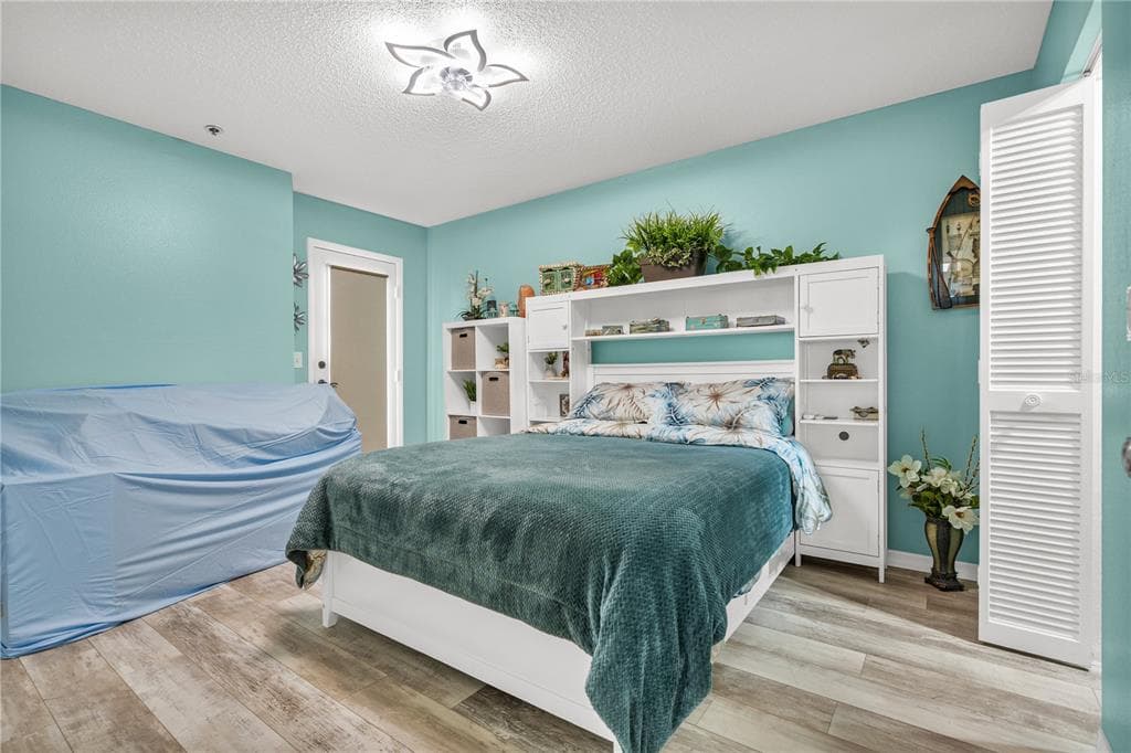 5722 BISCAYNE COURT 308 photo 18