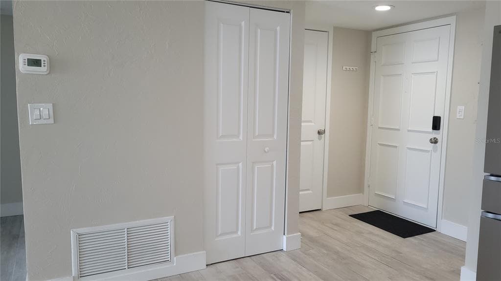 500 TREASURE ISLAND CAUSEWAY 106 photo 17