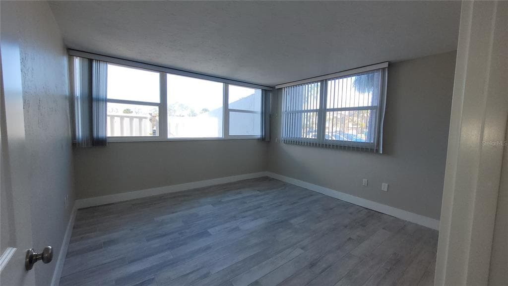 500 TREASURE ISLAND CAUSEWAY 106 photo 19