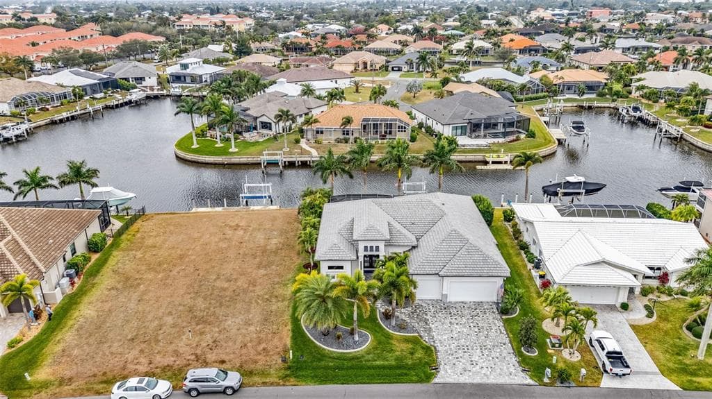 125 GREAT ISAAC COURT 4