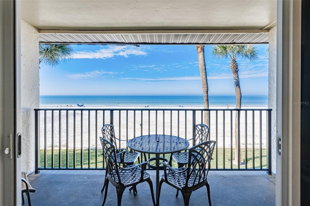 60 GULF BOULEVARD #203 3