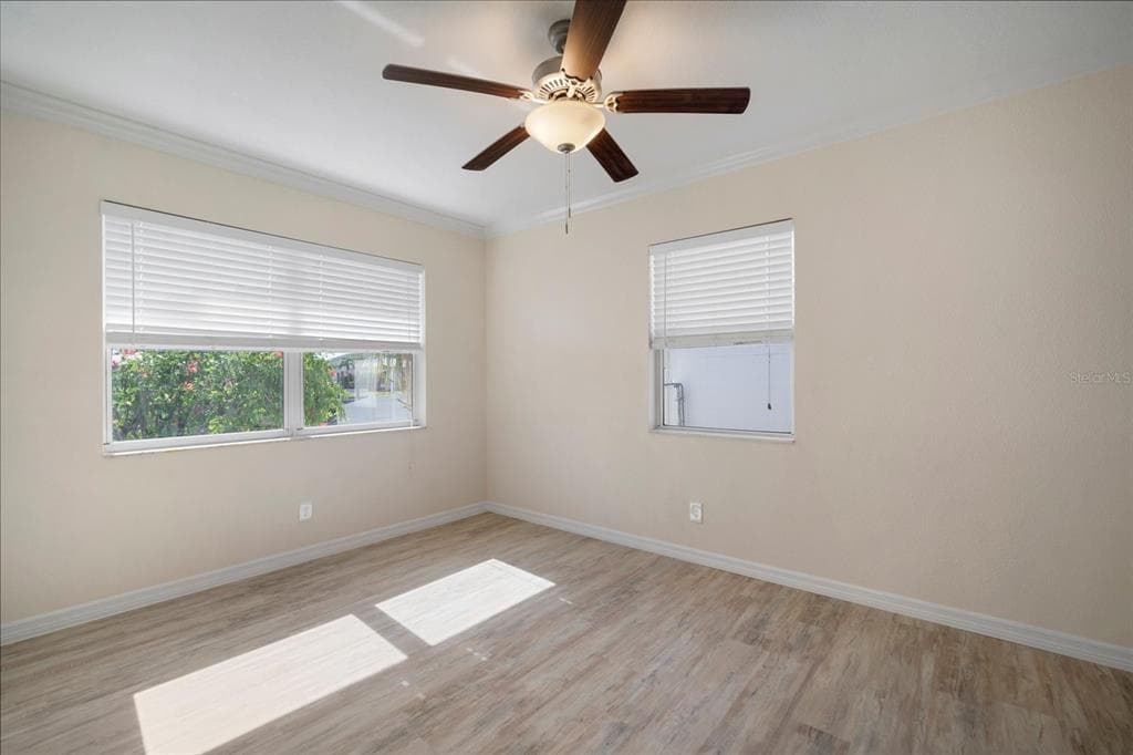 910 SPINDLE PALM WAY photo 14
