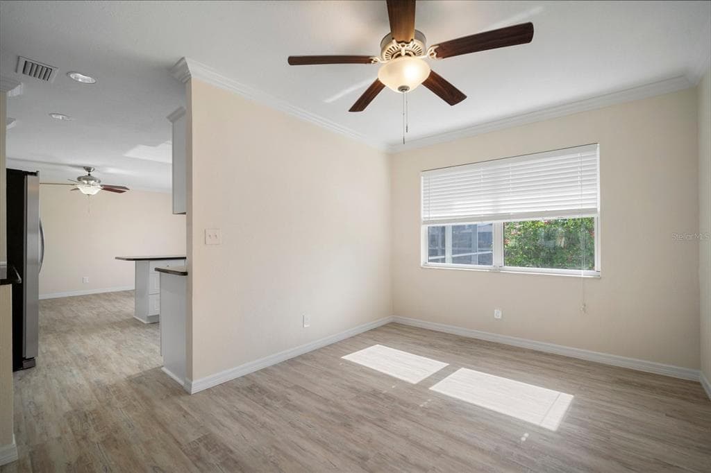 910 SPINDLE PALM WAY photo 15