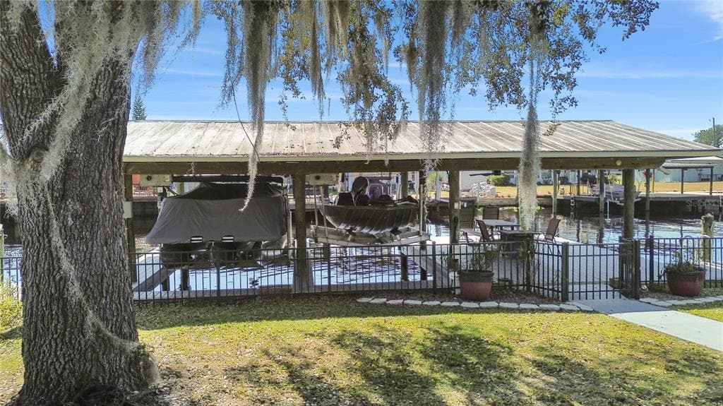 1621 SPRING GARDEN DRIVE photo 16