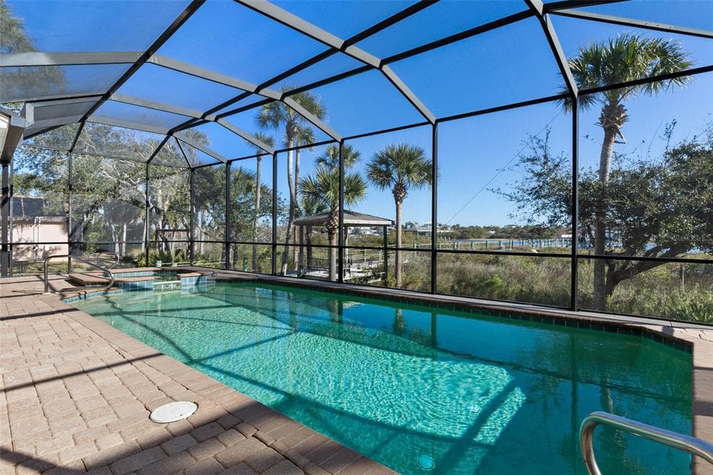 11 S RIVERWALK DRIVE photo 17