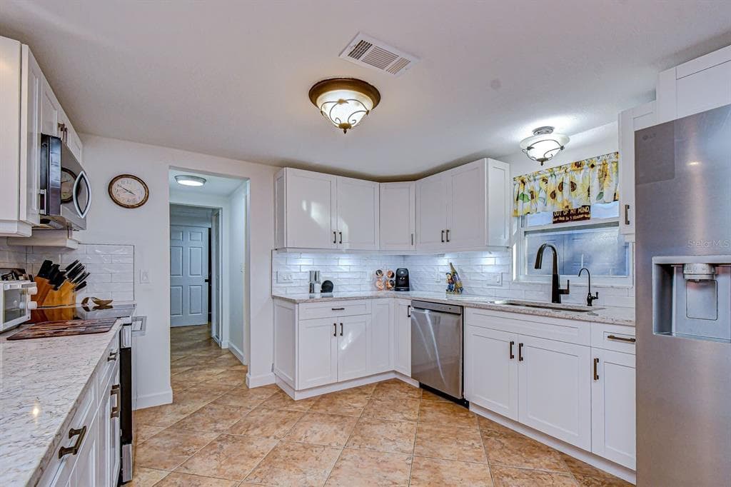 7051 MORNINGSTAR LANE photo 11