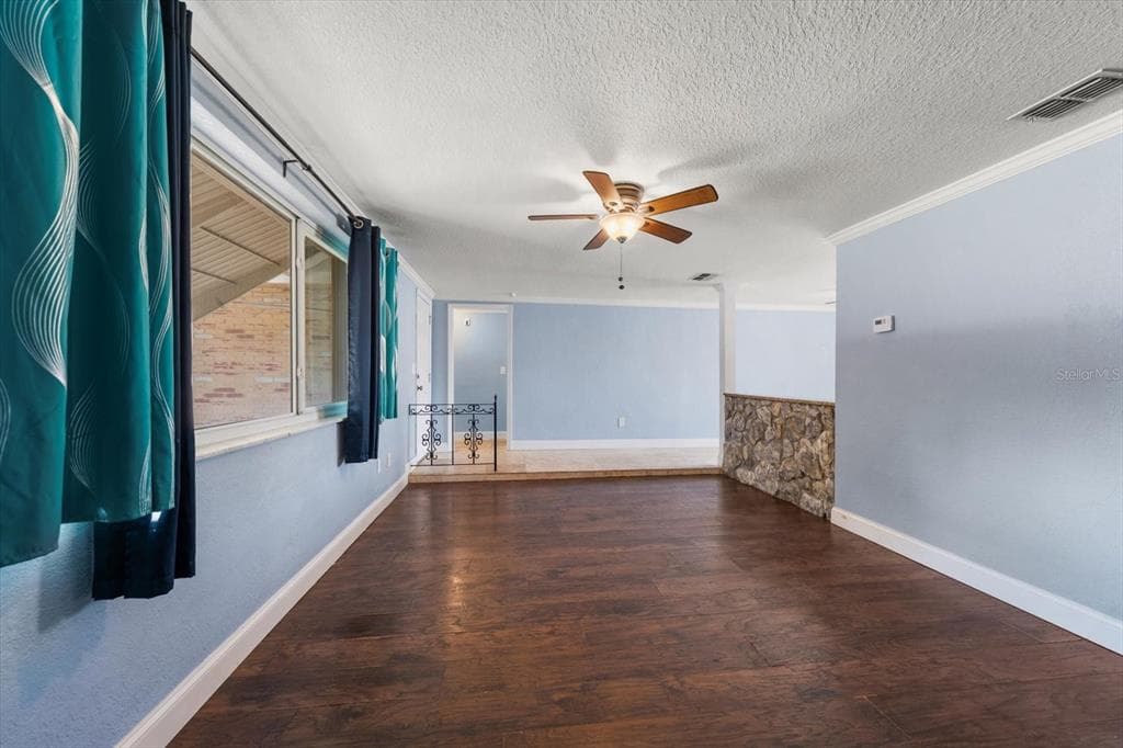 4025 SAIL DRIVE photo 5