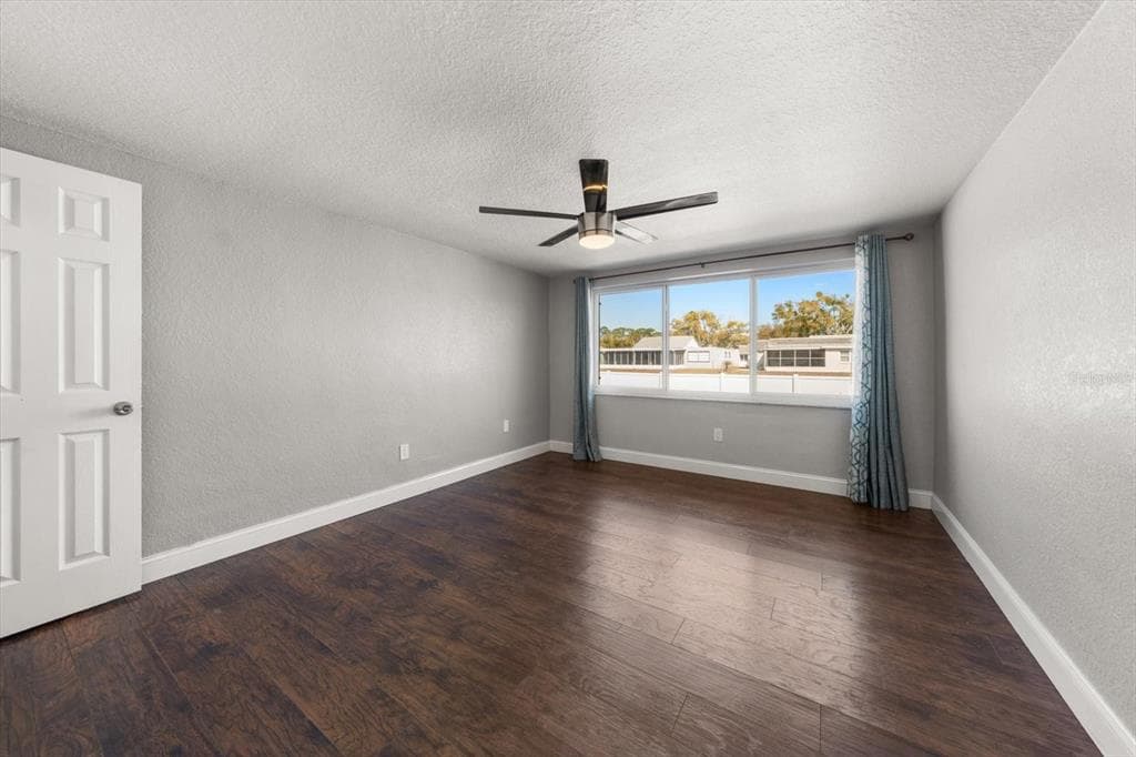 4025 SAIL DRIVE photo 10