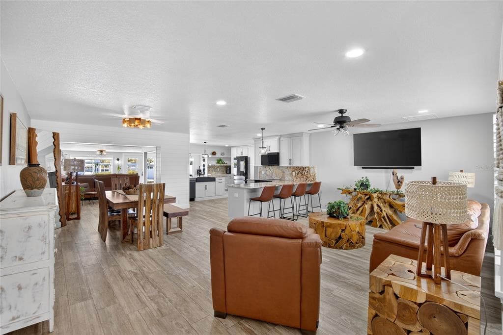 6404 LAKE SUNRISE DRIVE photo 8