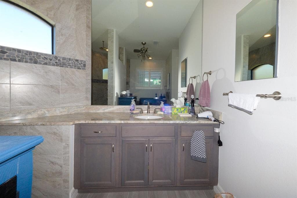 25364 SAINT HELENA LANE photo 17