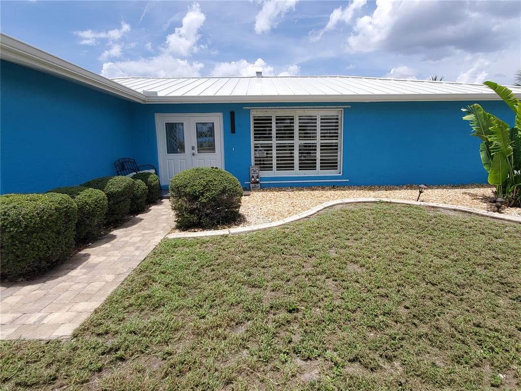 190 CASA LANE photo 3