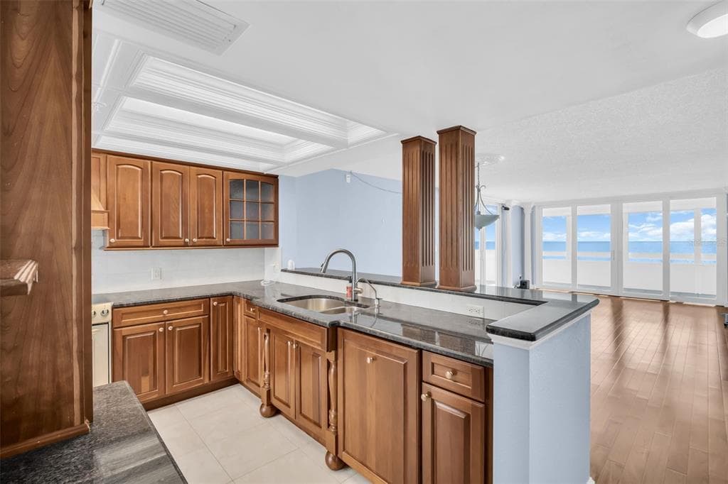 17900 GULF BOULEVARD 12A photo 6