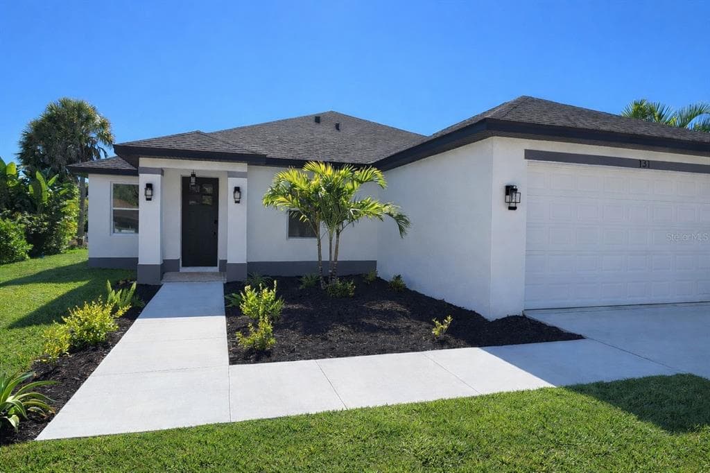 131 KINGS DRIVE photo 1