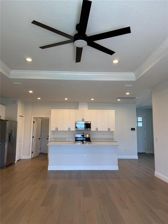 131 KINGS DRIVE photo 15