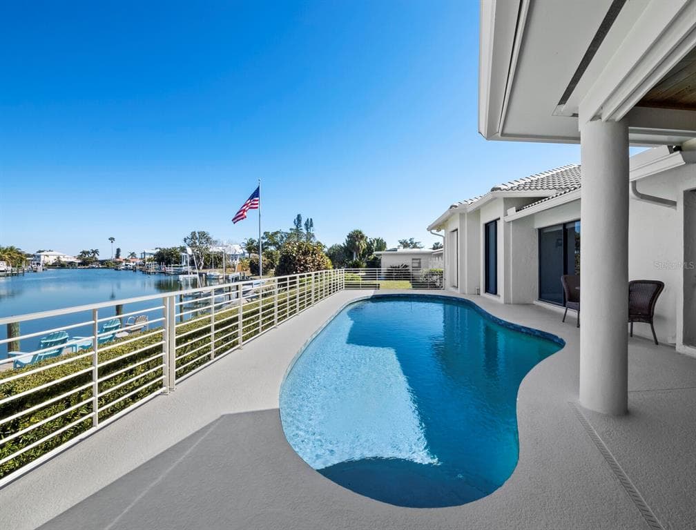 5970 EMERALD HARBOR DRIVE photo 10