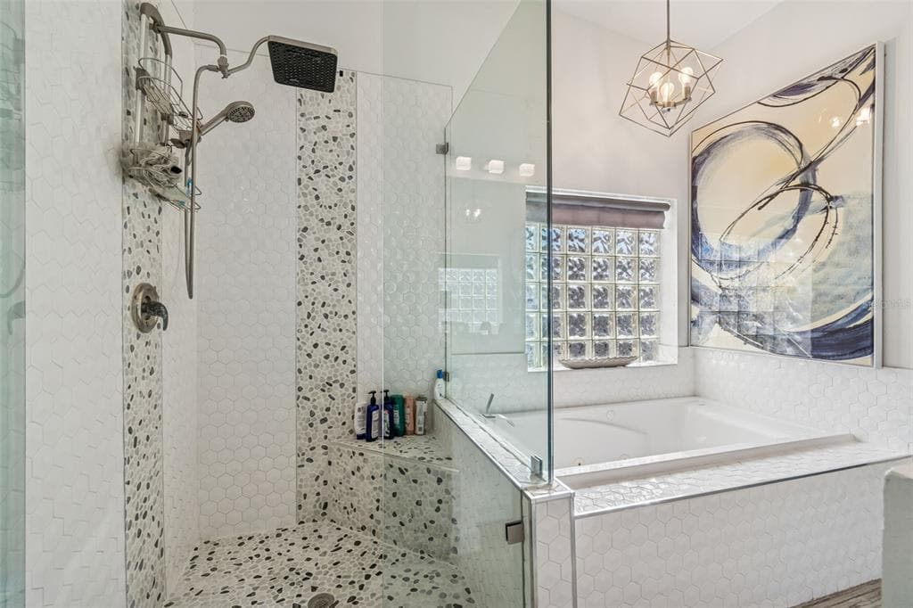 1117 PINELLAS BAYWAY S #301 5