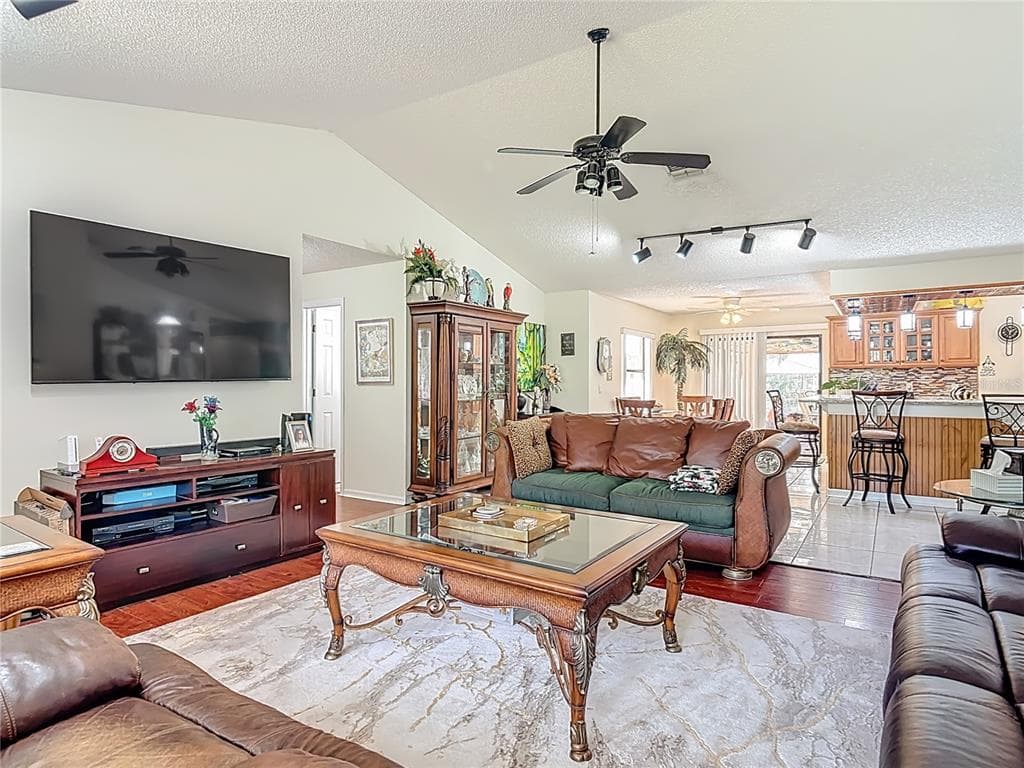 1415 STONE TRAIL photo 12