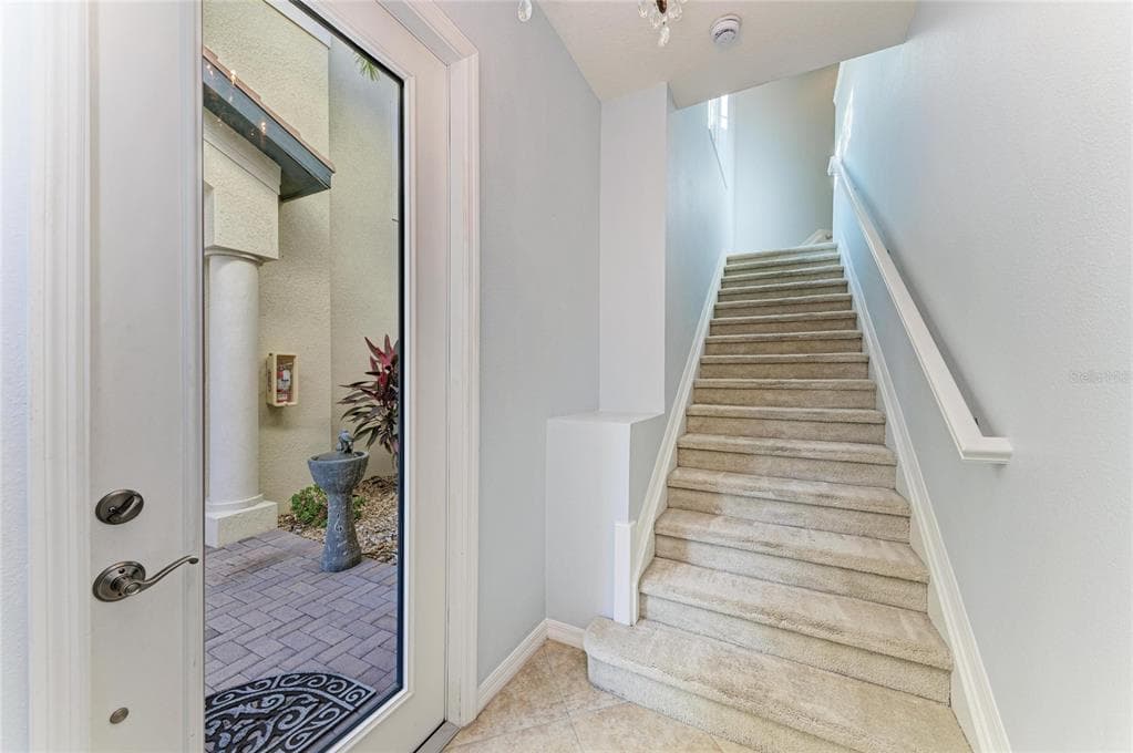 1246 RIVERSCAPE STREET photo 8