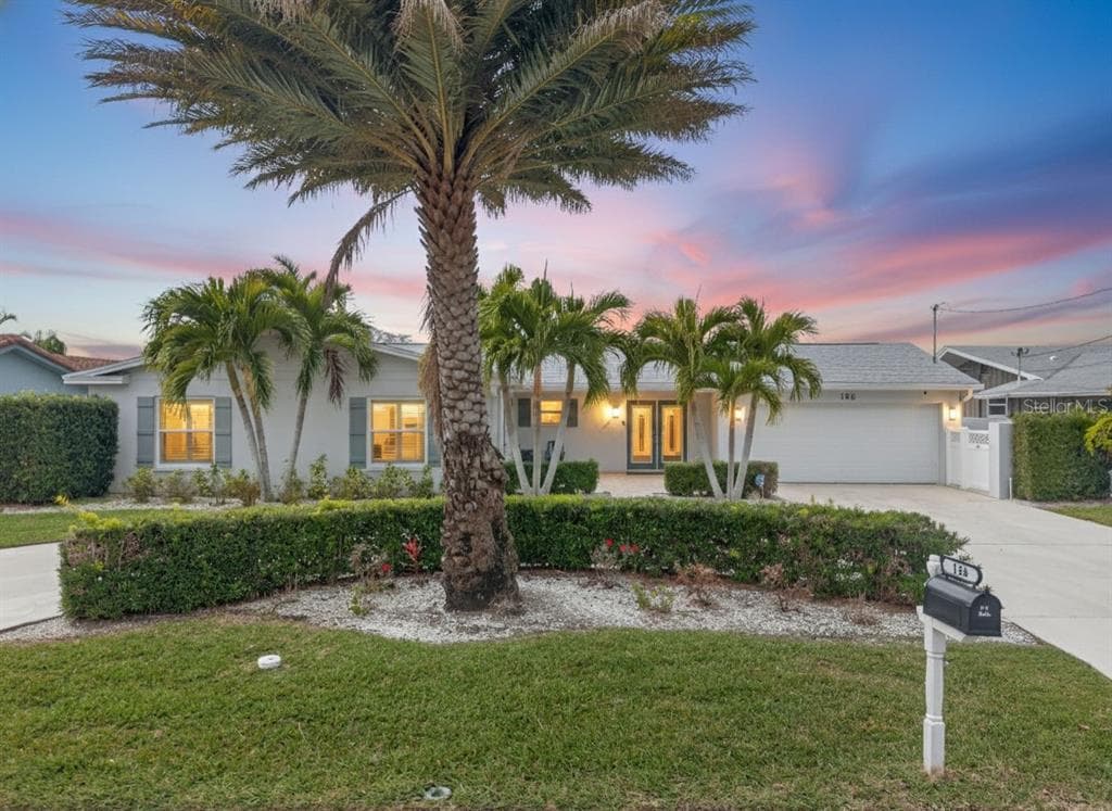 136 WINDWARD ISLAND 1