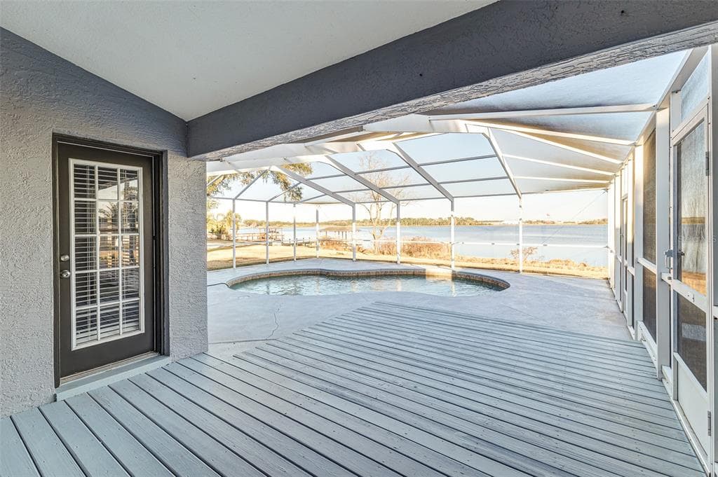 411 EDGEWATER DRIVE 5