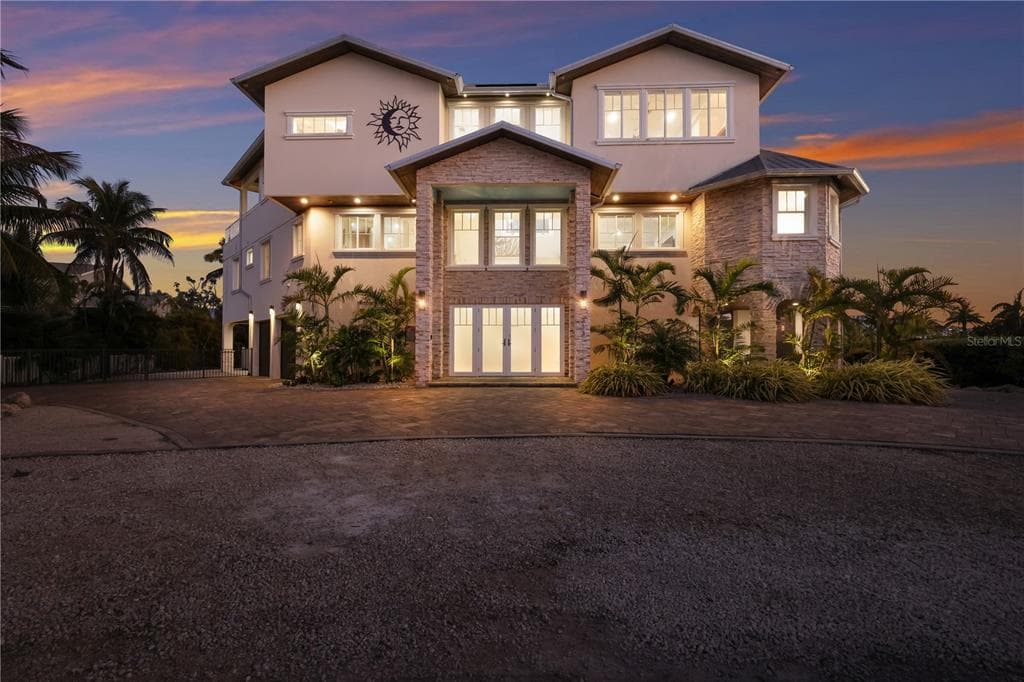 313 HAMMOCK CIRCLE 2