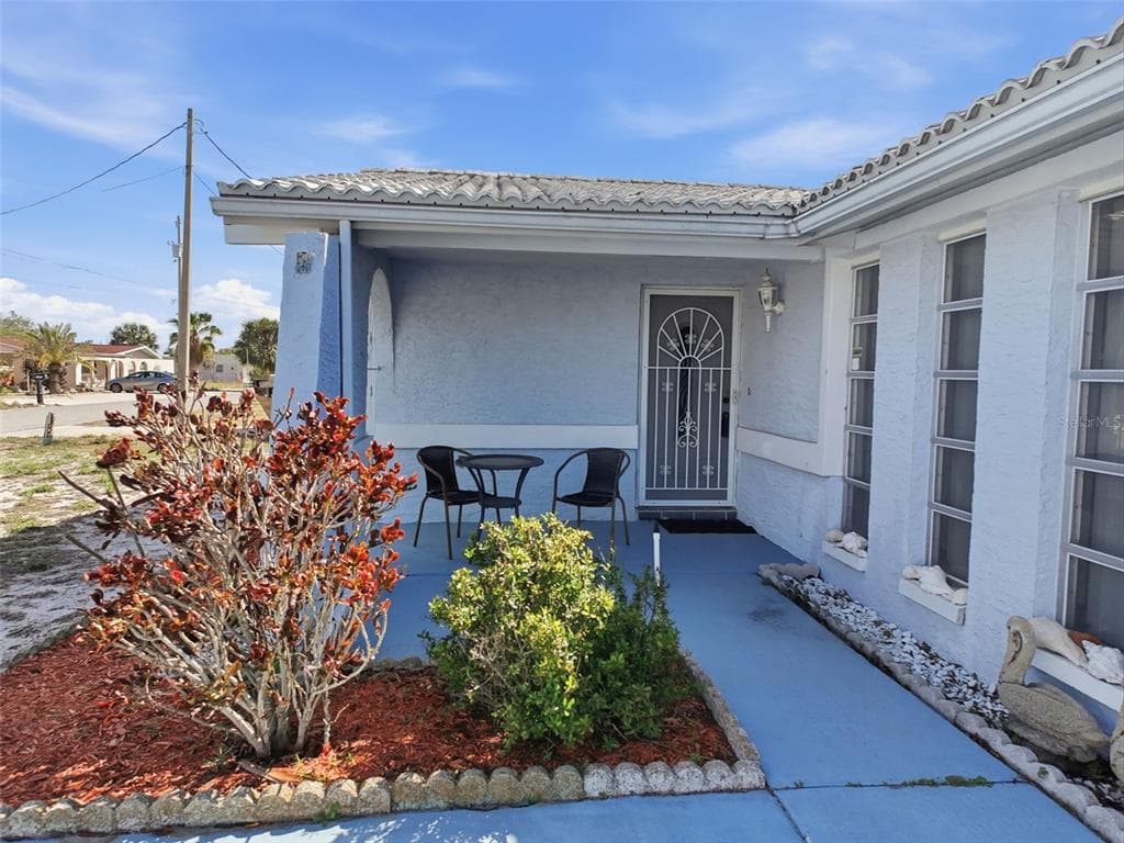 13701 VERONICA DRIVE photo 9