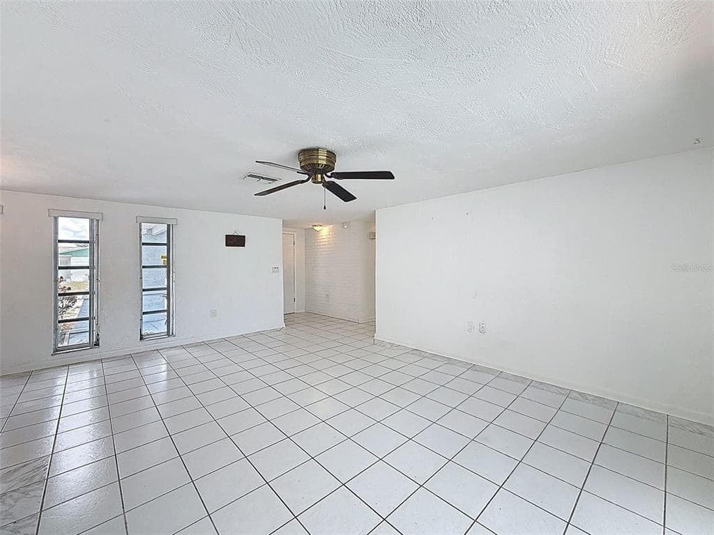 13701 VERONICA DRIVE photo 15