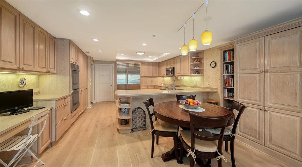 2450 HARBOURSIDE DRIVE 234 photo 19