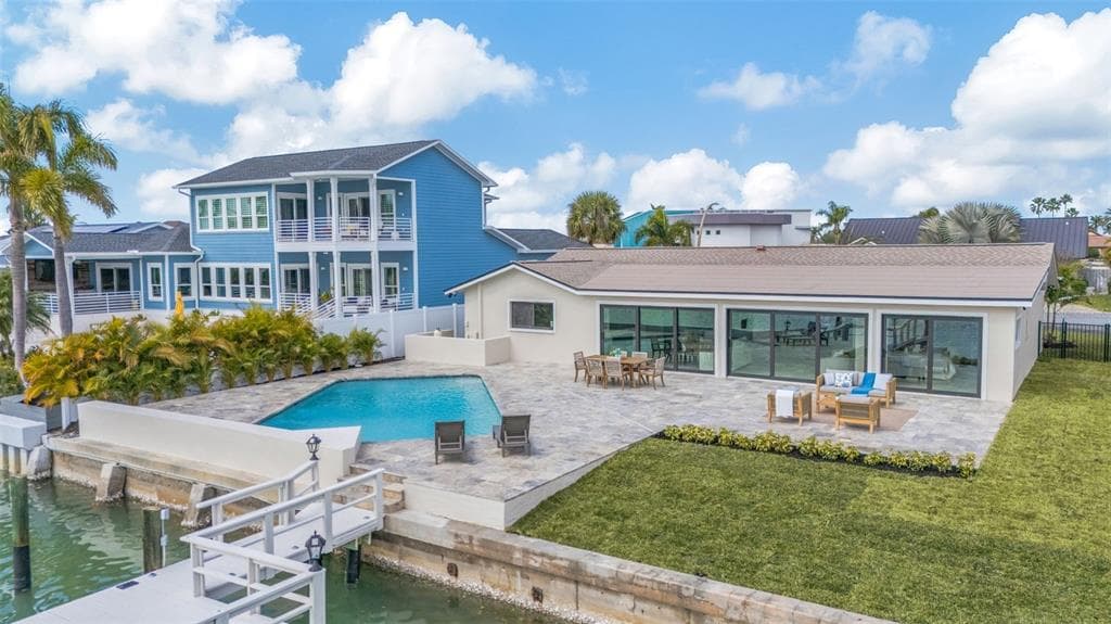 825 116TH AVENUE 3