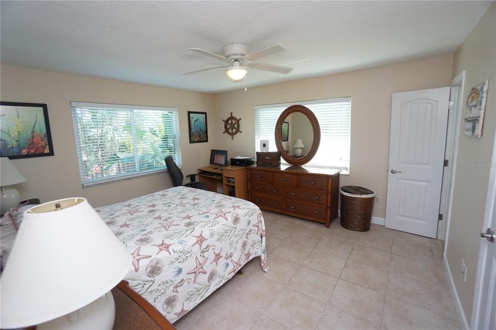 621 STURGEON PLACE photo 24