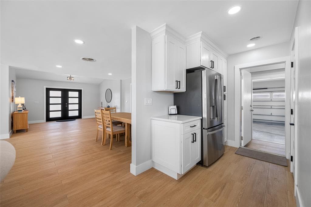 370 59TH AVENUE photo 13