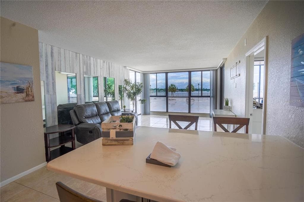 7100 SUNSHINE SKYWAY LANE S 201 photo 20