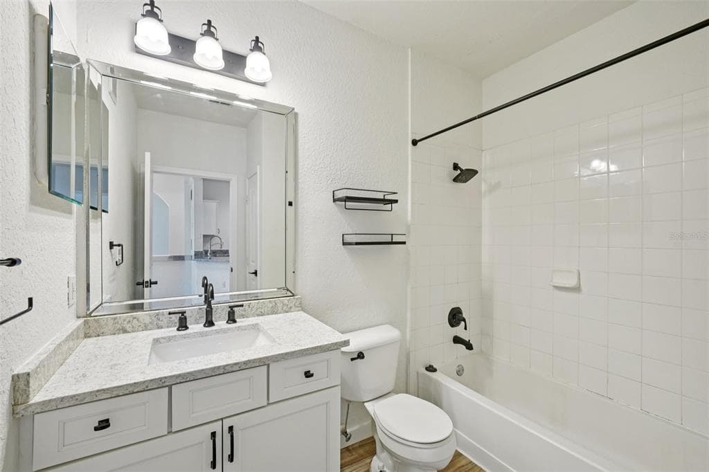 5000 CULBREATH KEY WAY 8-212 photo 25