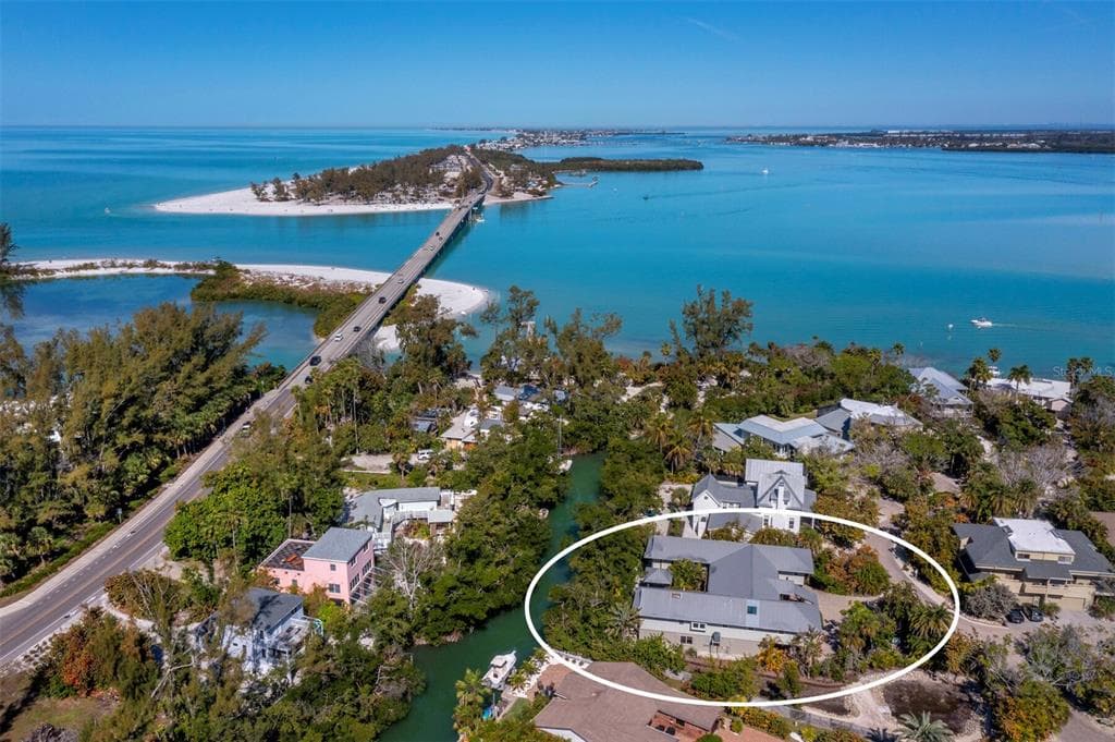 677 LANDS END DRIVE 2