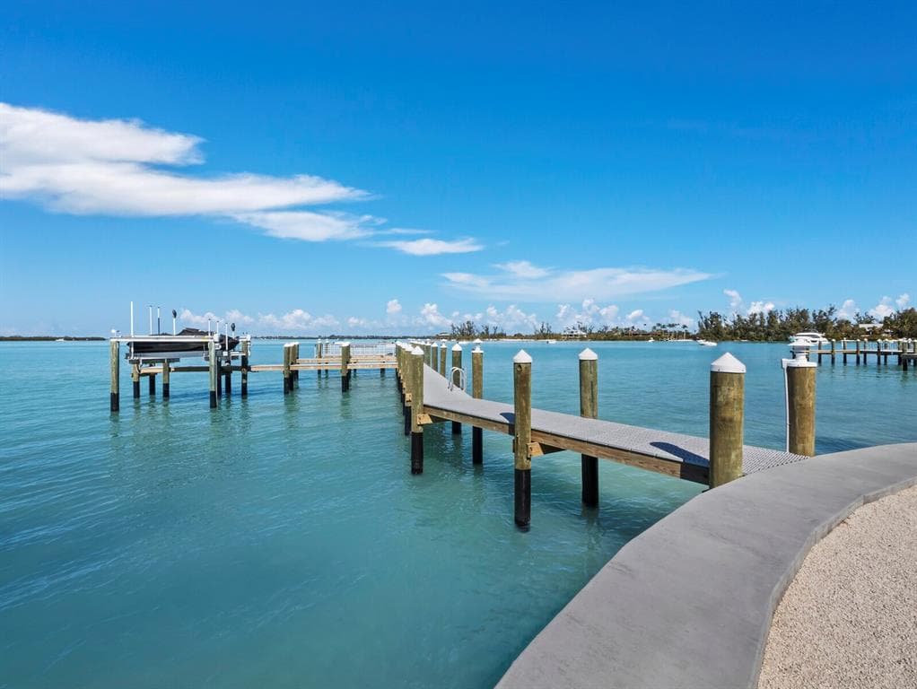 677 LANDS END DRIVE 3