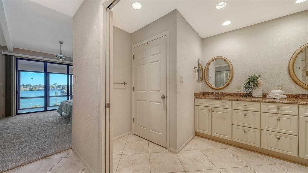6275 MIDNIGHT PASS ROAD 6275 photo 23