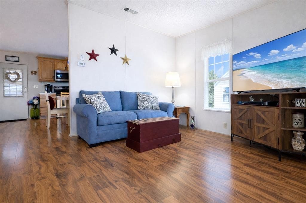 772 IMPERIAL DRIVE photo 12