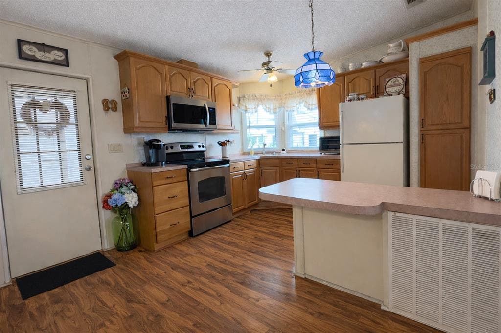 772 IMPERIAL DRIVE photo 10