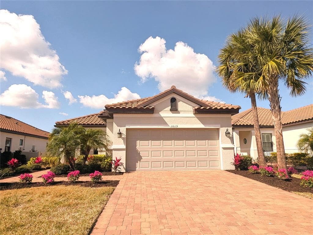 11019 DEVONBRIDGE DRIVE photo 1