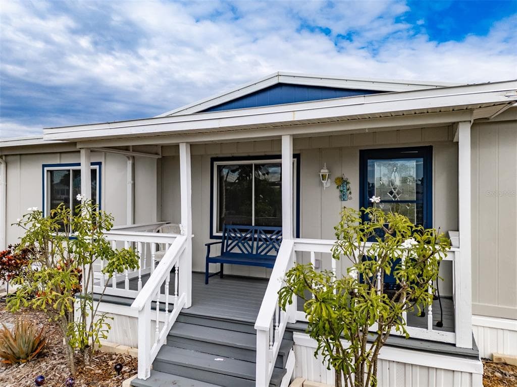 143 E SAINT ANNES CIR 4