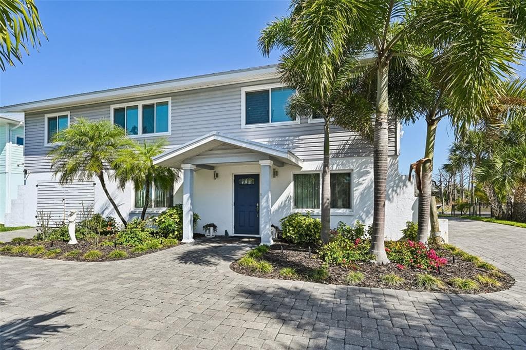 10467 SHERMAN STREET photo 3