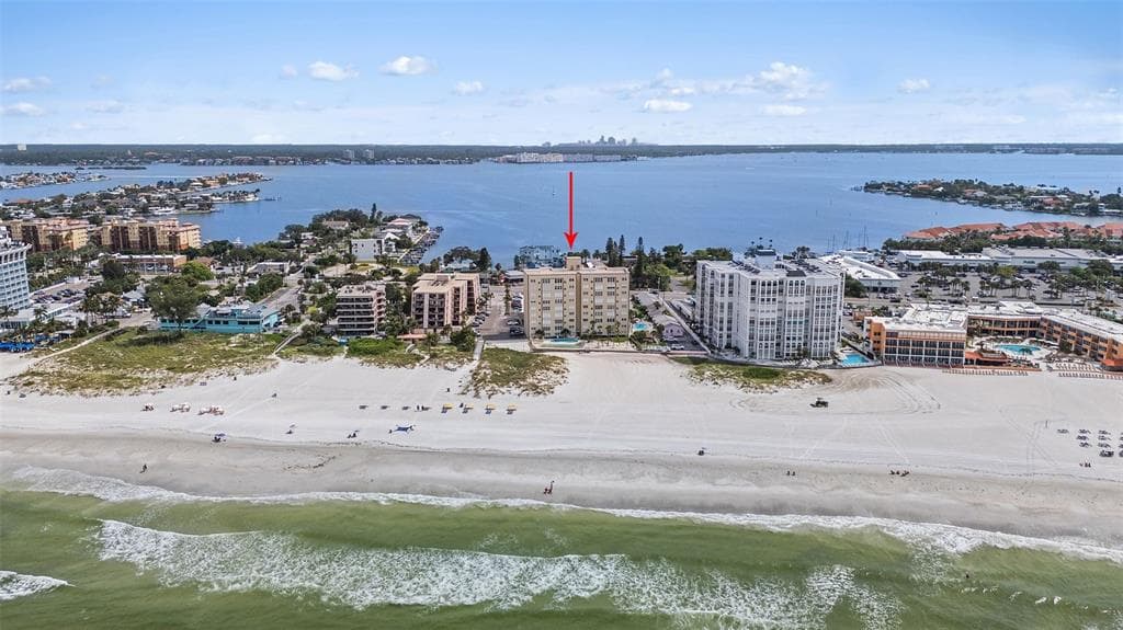 5000 GULF BOULEVARD 304 photo 2