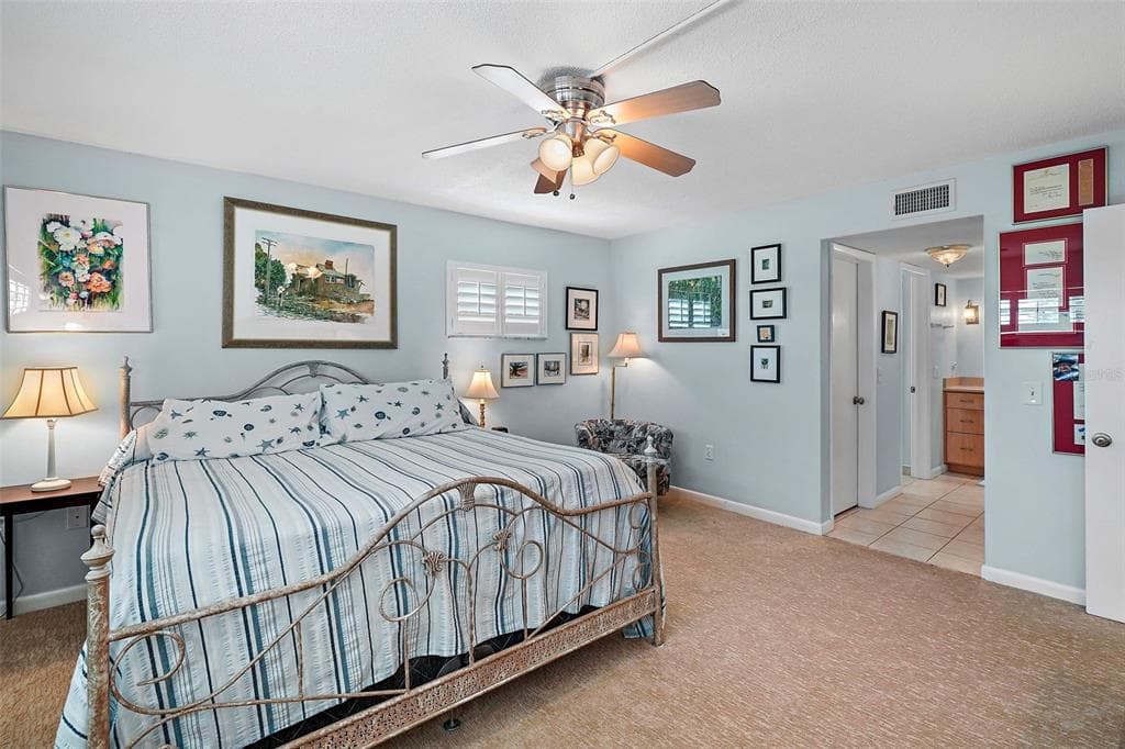 5000 GULF BOULEVARD 304 photo 21