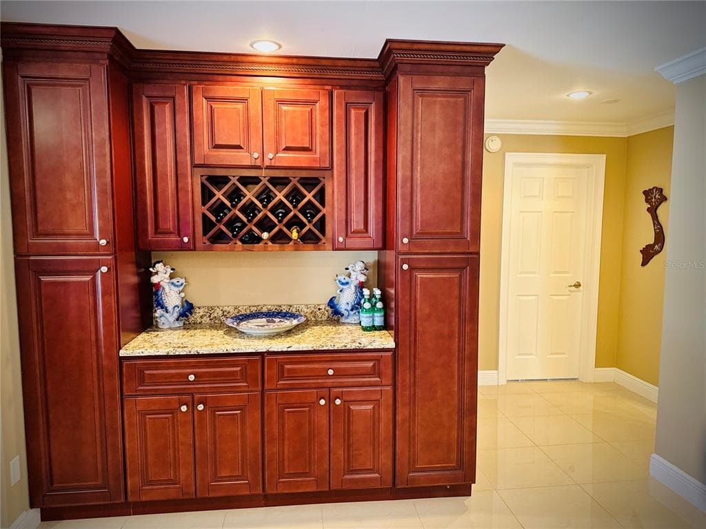 6512 MANILA PALM WAY photo 7
