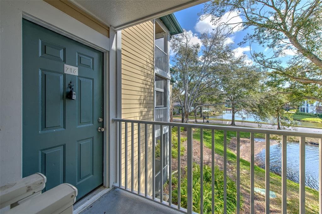 10028 STRAFFORD OAK COURT 716 photo 3